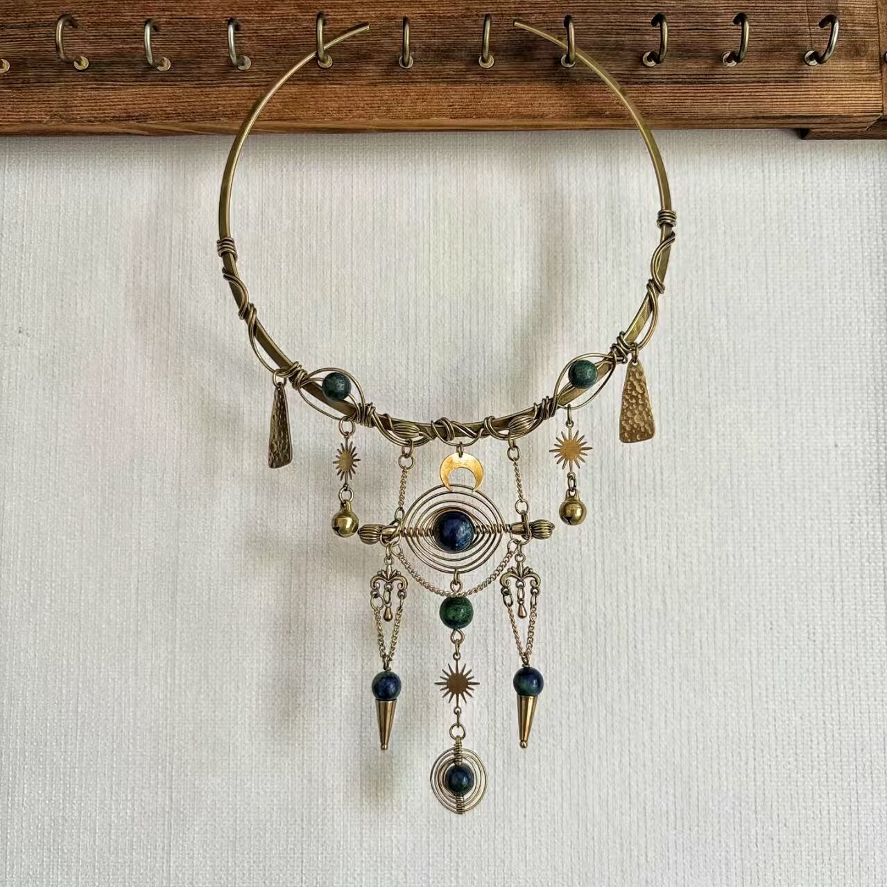 star ring: the astrologer