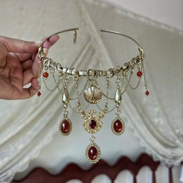 Amber Tears of the Persian Sand Sea